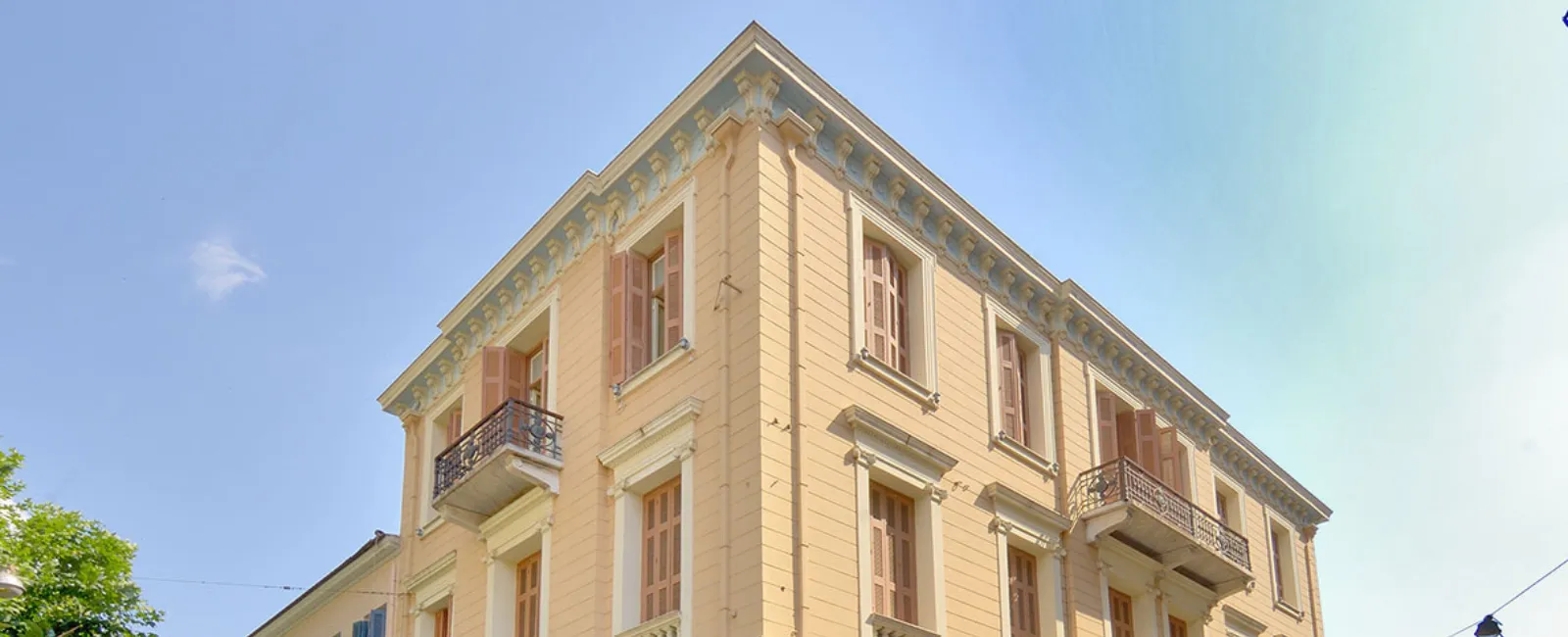 anapalewsh-diathrhteou-ktiriou