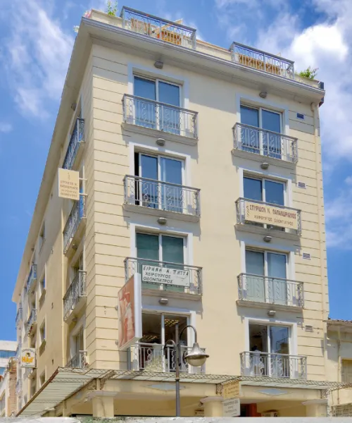 kataskeuh-eptaorofou-ktiriou
